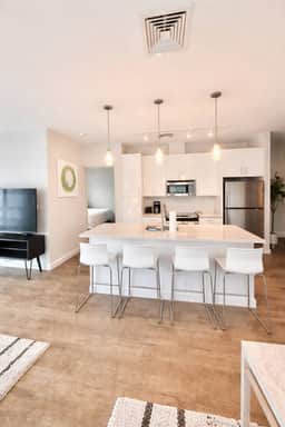 Luxury 3BD/2BA • Near Harvard/MIT • Parking