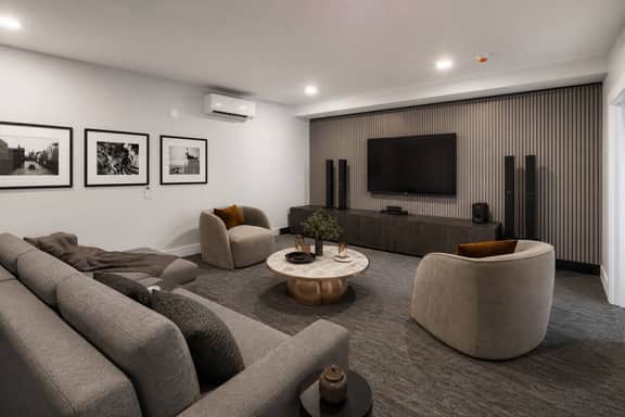 Luxury 3BD/2BA MIT • Harvard • Roof Deck • Parking