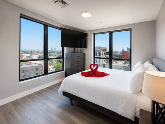 30 Day+ | The Riverview Penthouse | Luxury 2BR/2BA - Image 2
