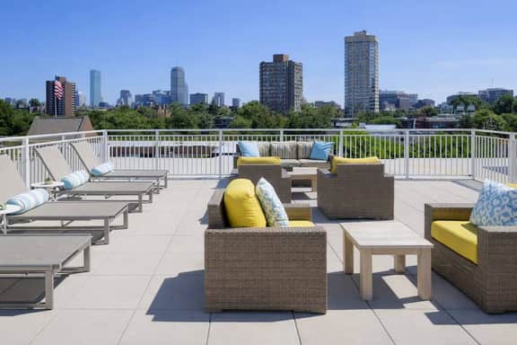 30 Day+ | The Verdant | Luxury 2BR/2BA | Parking - Image 2